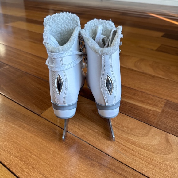 Cameo figure skates girl size 13 - Picture 2 of 5